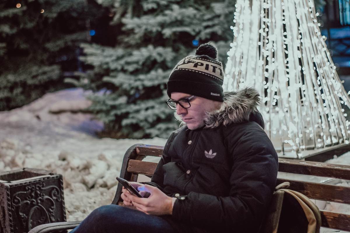 mistakes men make when texting women