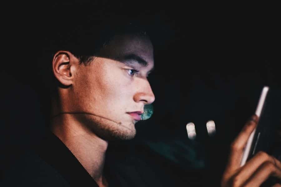 mistakes men make when texting women