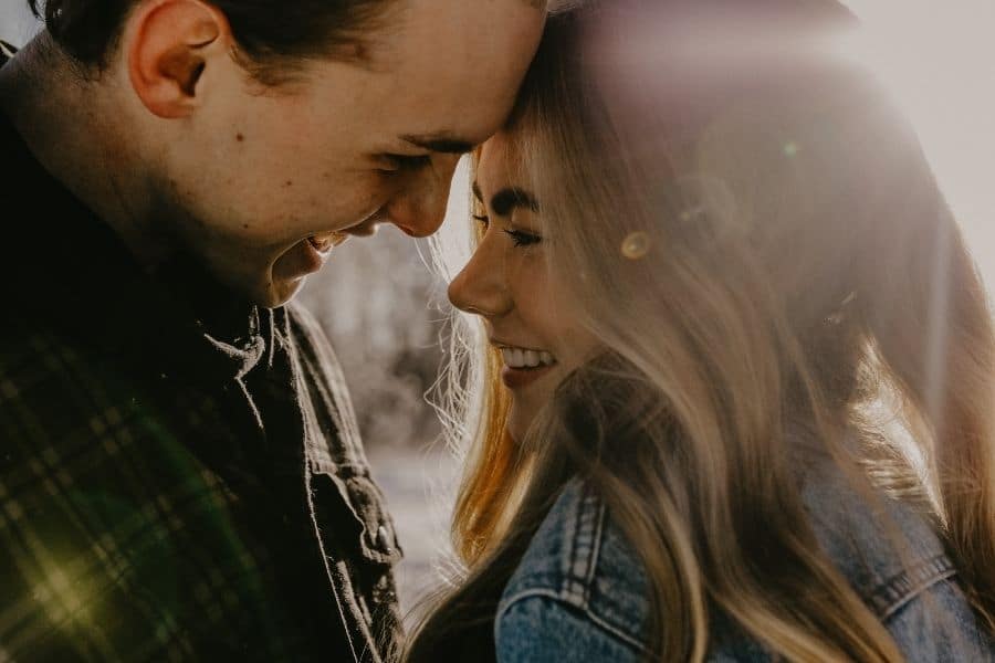 50 Cute Things to Say To Your Girlfriend That Are Sure to Make Her Smile
