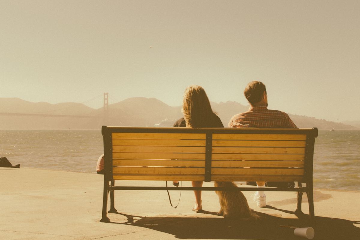 22 Signs You're Losing Interest in a Relationship & Slowing Letting Go