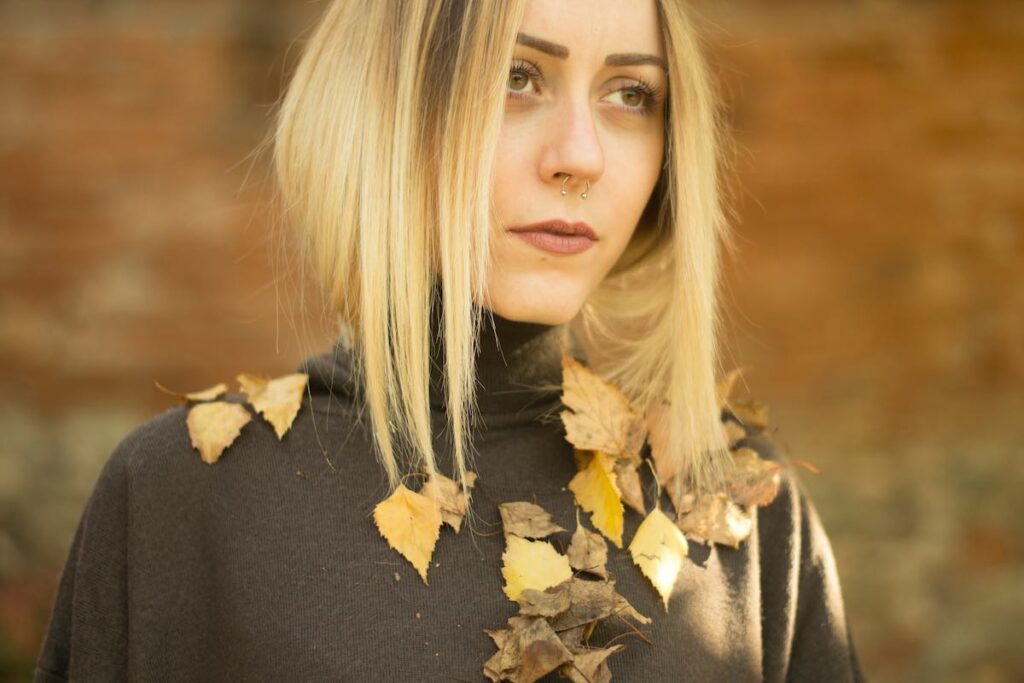 is she lying to me on our dates