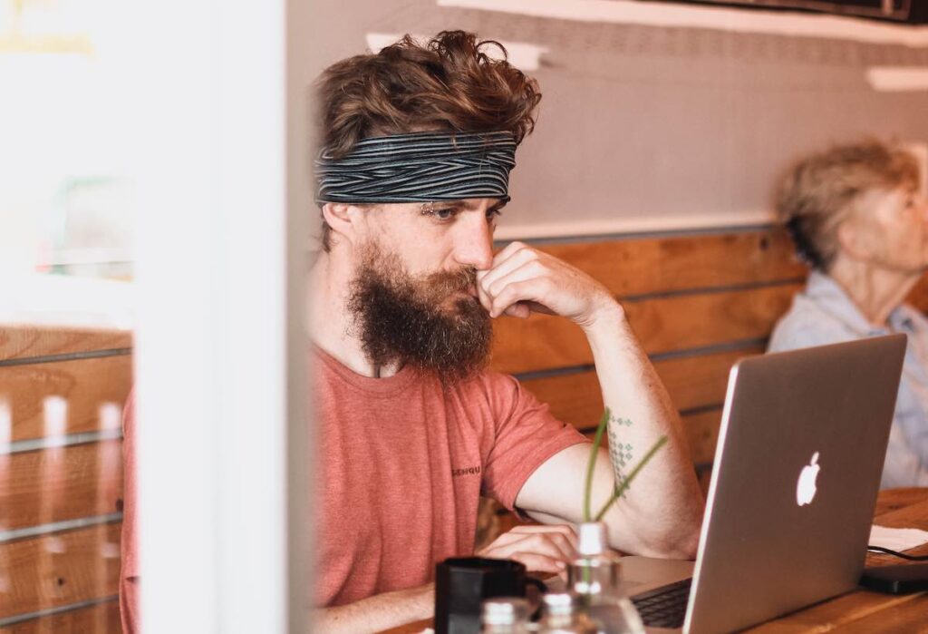 why is online dating so hard for men