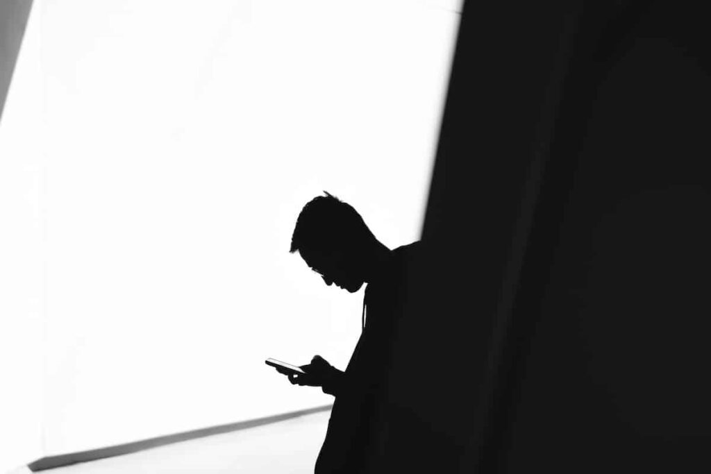 she won't call me back