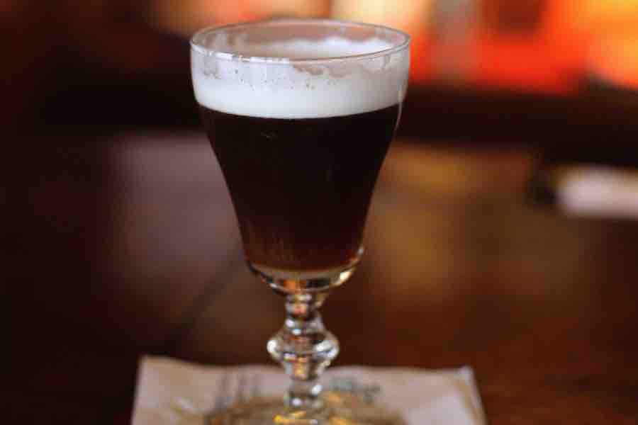 how to ask a girl out for a drink - coffee