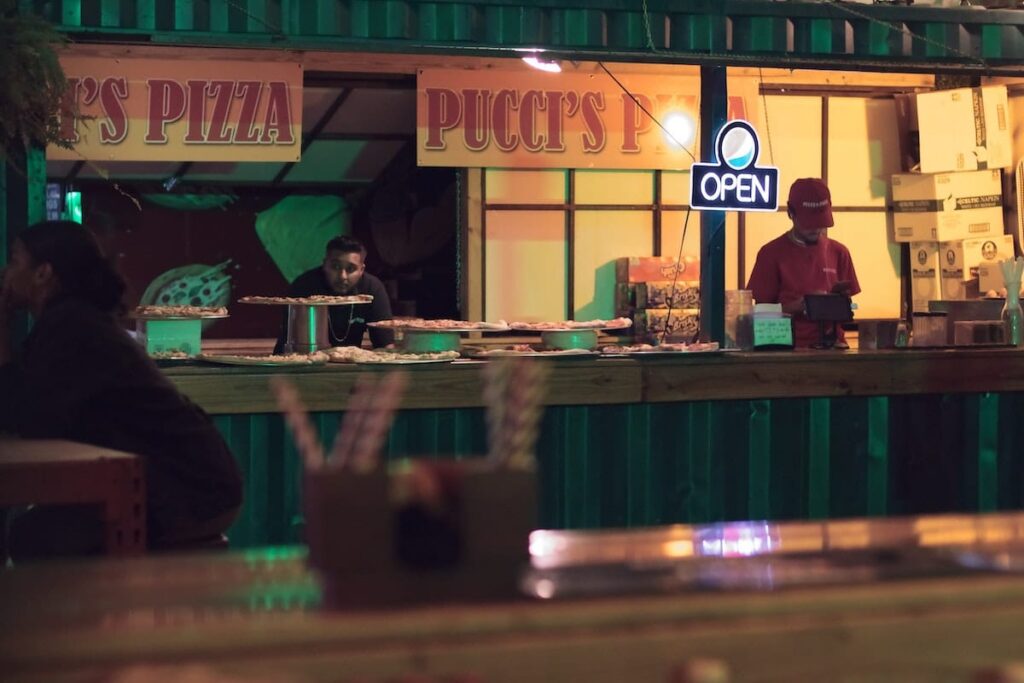 how to date when you work nights