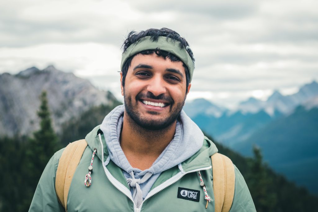 how to take your own online dating photos